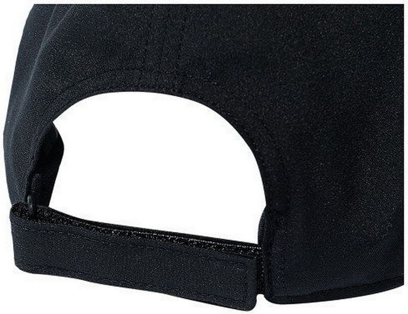 UNDER ARMOUR CZAPKA Z DASZKIEM GOLF96 001