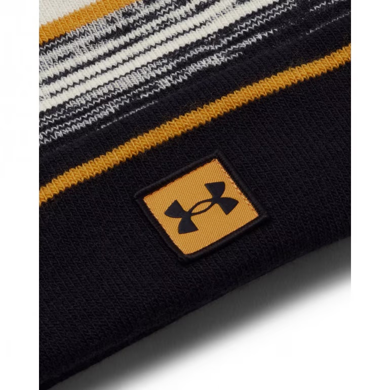UNDER ARMOUR CZAPKA Z POMPONEM HALFTIME CZARNA 111