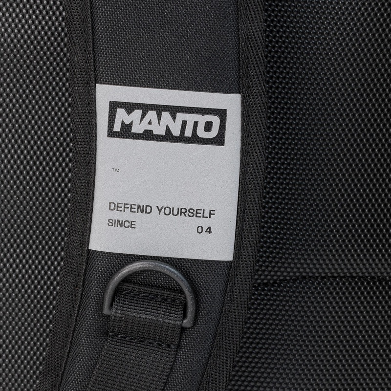 MANTO TORBA PLECAK BLACKOUT