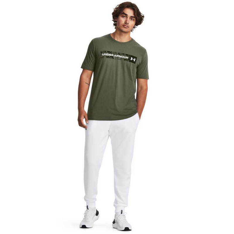 UNDER ARMOUR KOSZULKA CAMO CHEST STRIPE 390