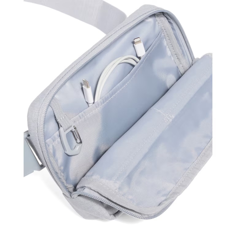 UNDER ARMOUR SASZETKA SPORTSTYLE XBODY 011