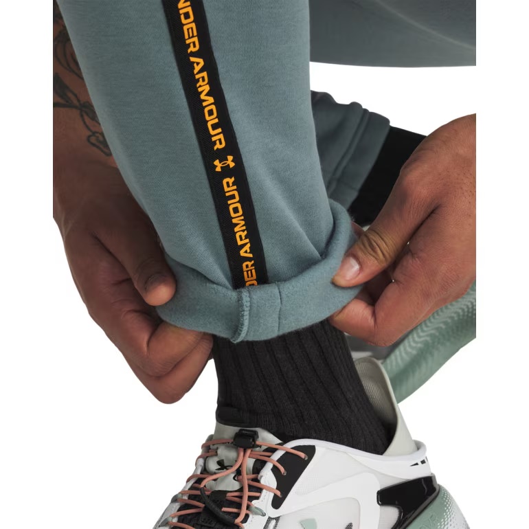 UNDER ARMOUR SPODNIE DRESOWE ICON FLEECE JOGGERS TAPING 587 